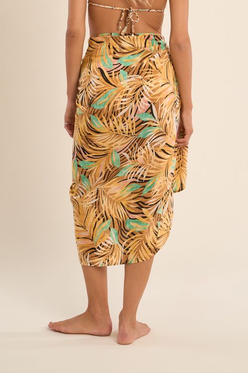 Long sarong in semi-transparency