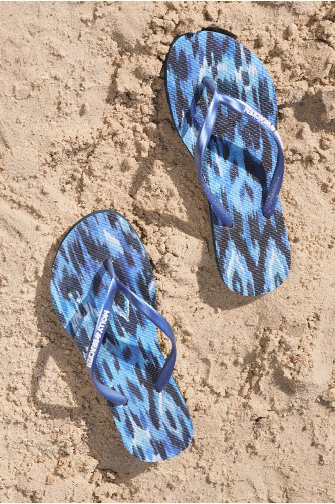 Chanclas de mujer de tiras finas, con estampado.